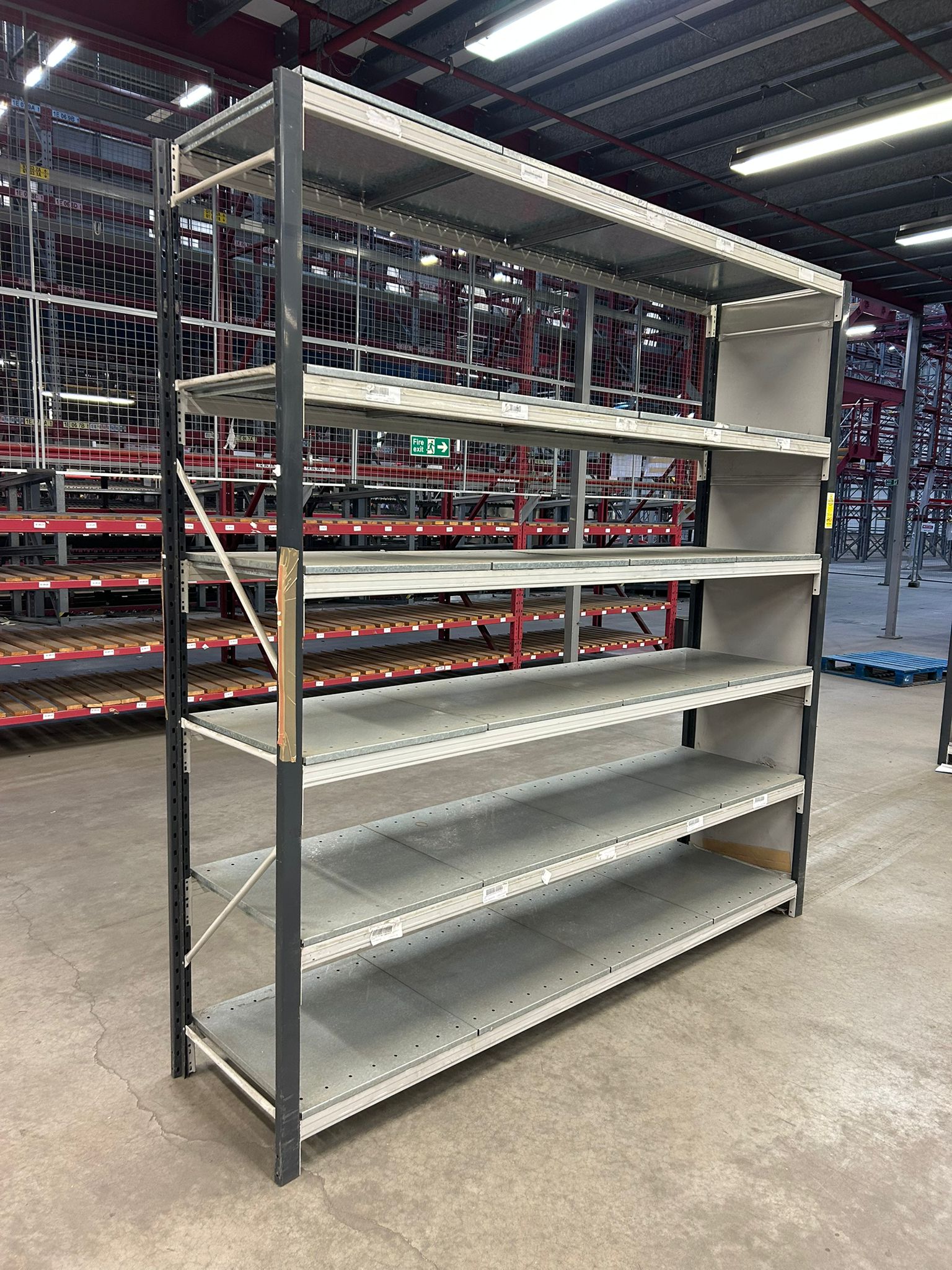 Used Shelving - 2550x2510x600mm - 6 Levels - Metal Panels