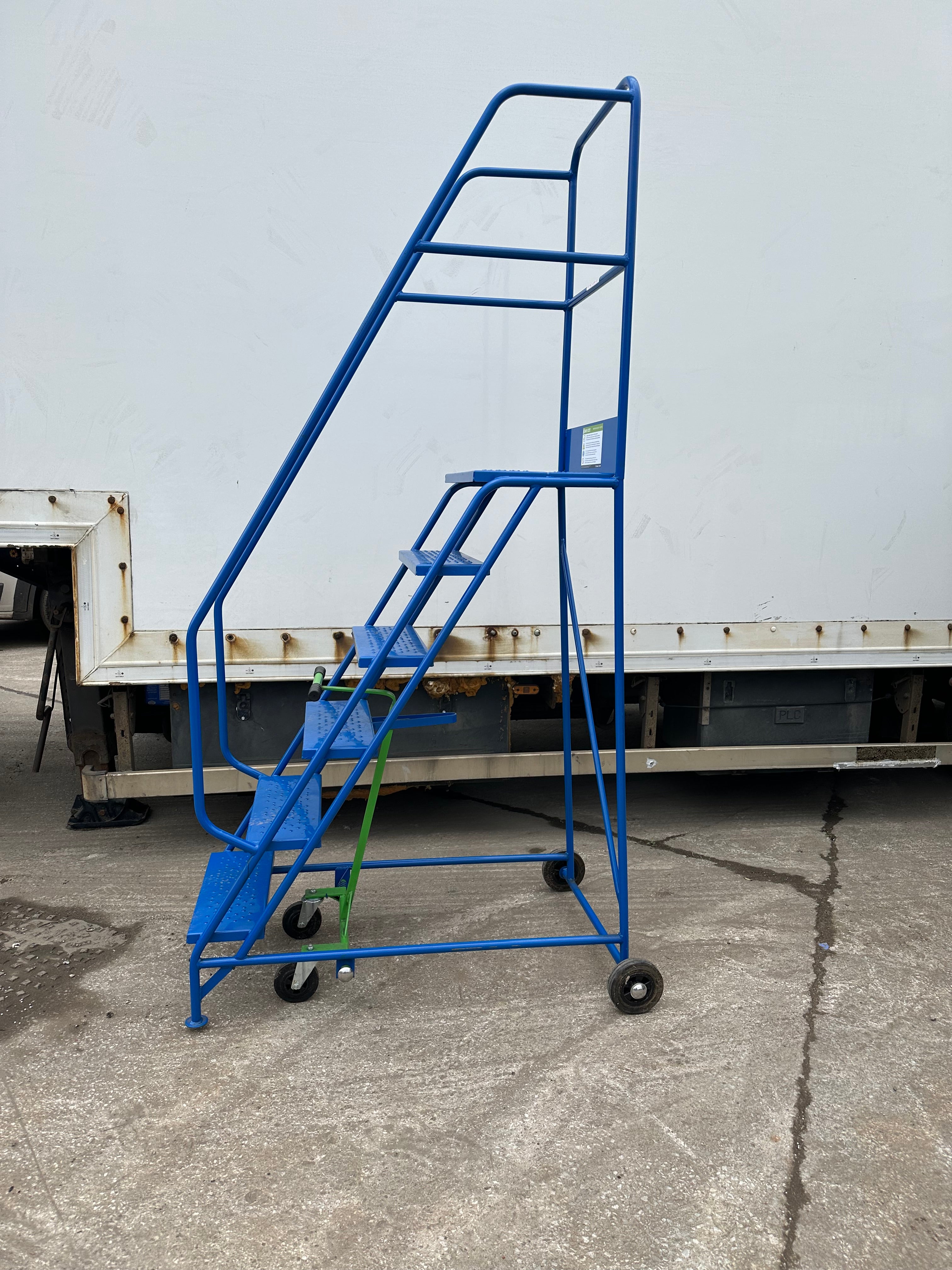 Used Industrial Mobile Safety Ladders with 6 Steps - Blue