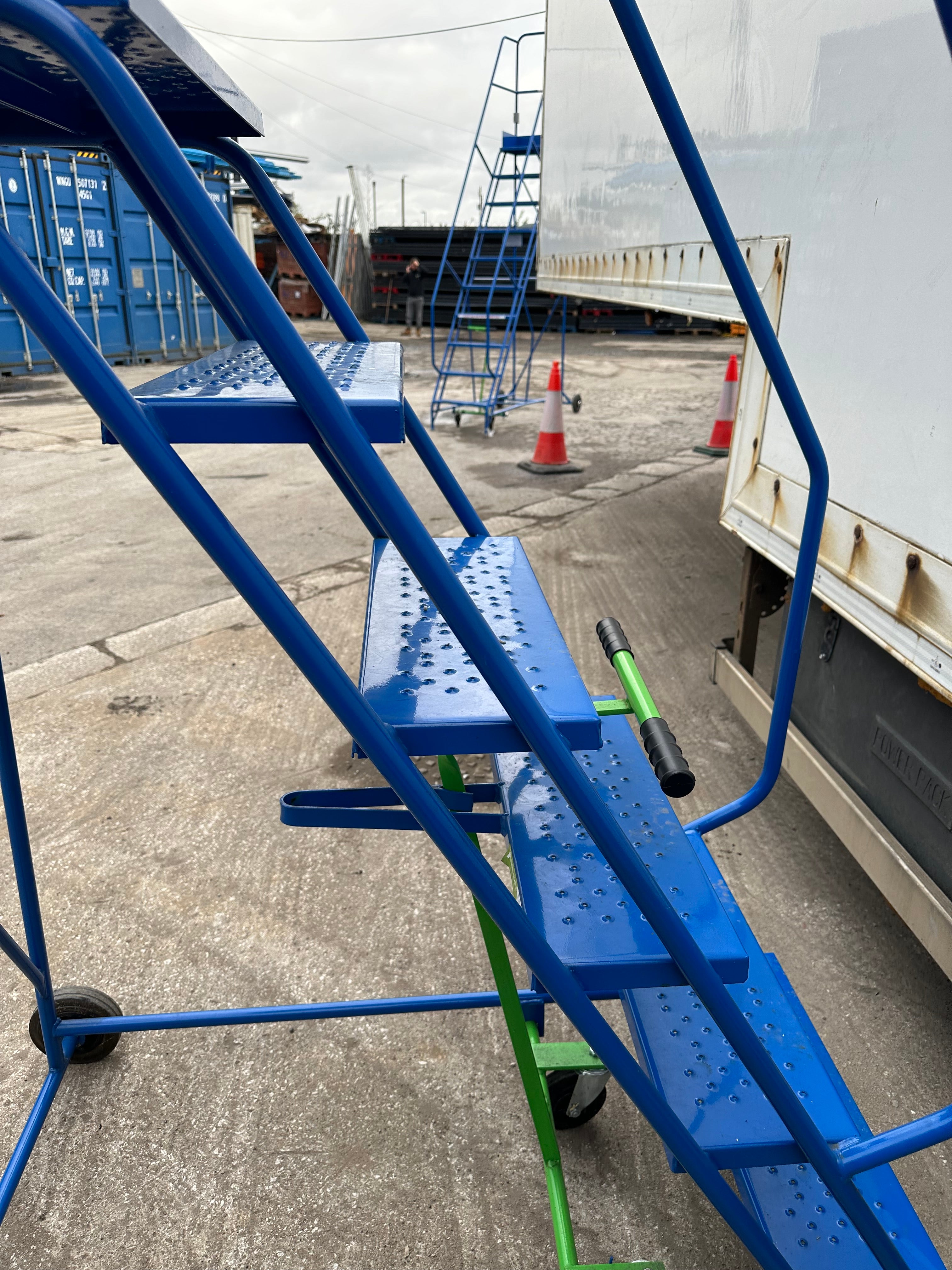 Used Industrial Mobile Safety Ladders with 6 Steps - Blue