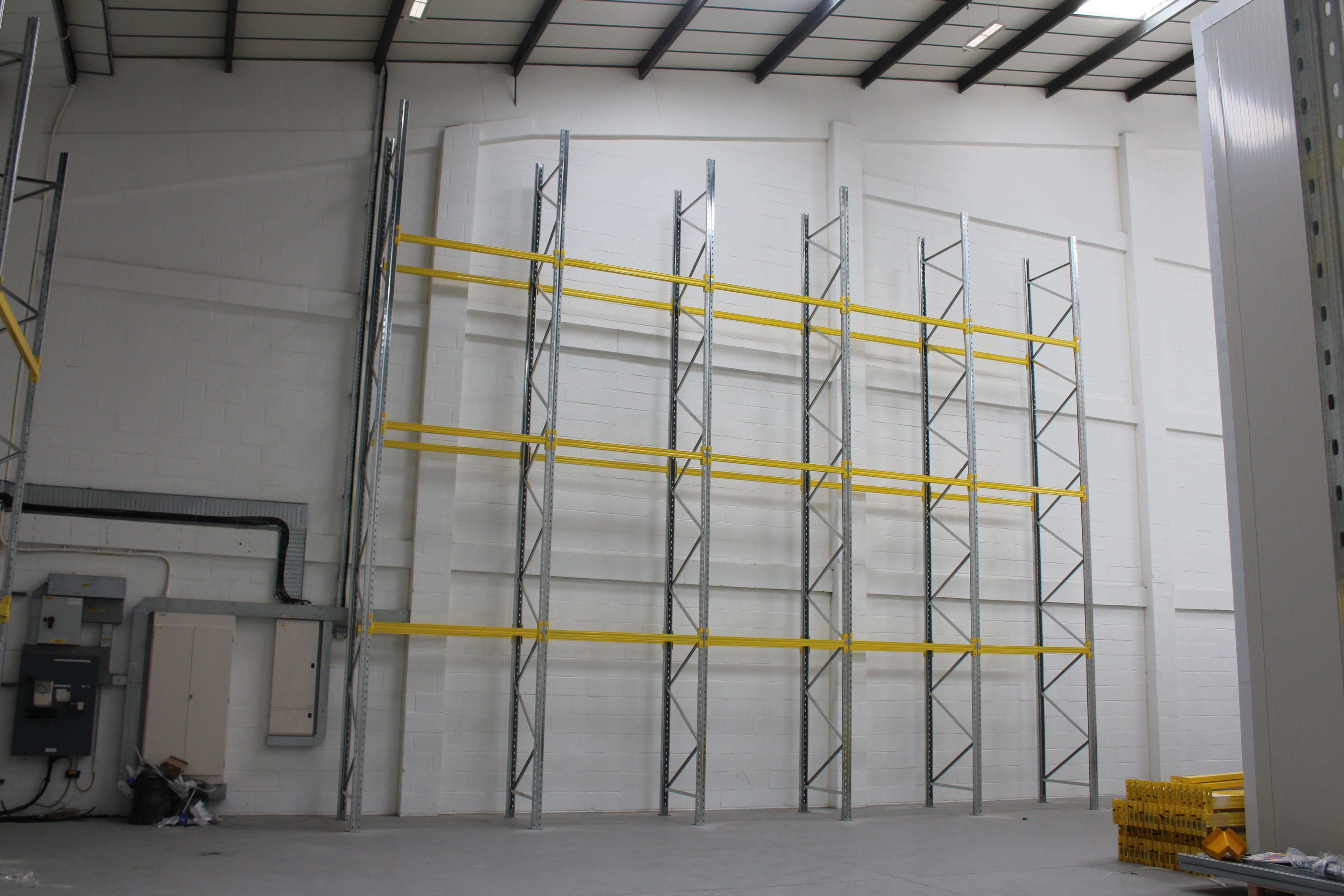 New Pallet Racking - Choose Height - Choose Depth - 2700mm Wide - 5 Joined Bays - 3 Levels